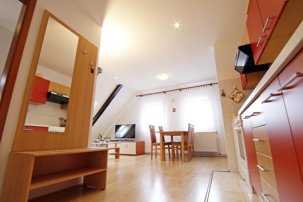 Apartment House Lalita Fuzine Ngoại thất bức ảnh